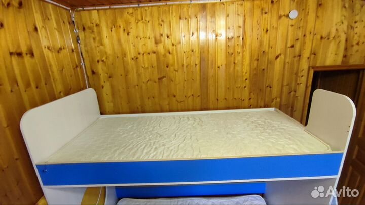 Детская двухъярусная кровать бу