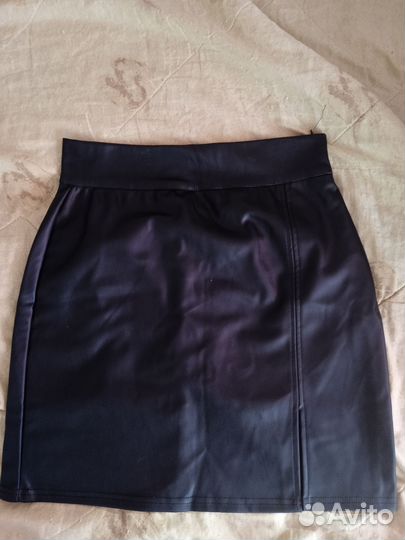 Юбка мини кожаная 46 размер