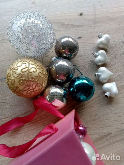 Игрушки ёлочные стеклянные современное время