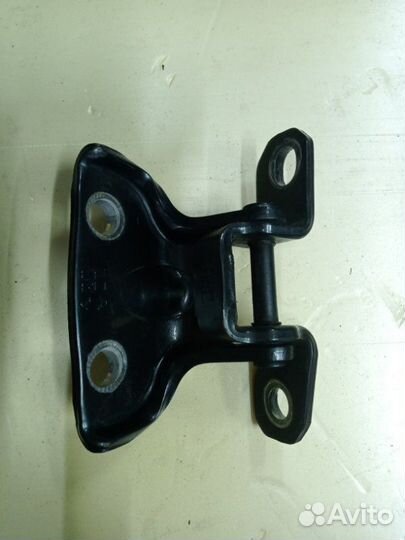 Петля двери верхняя задняя правая Hyundai Sonata
