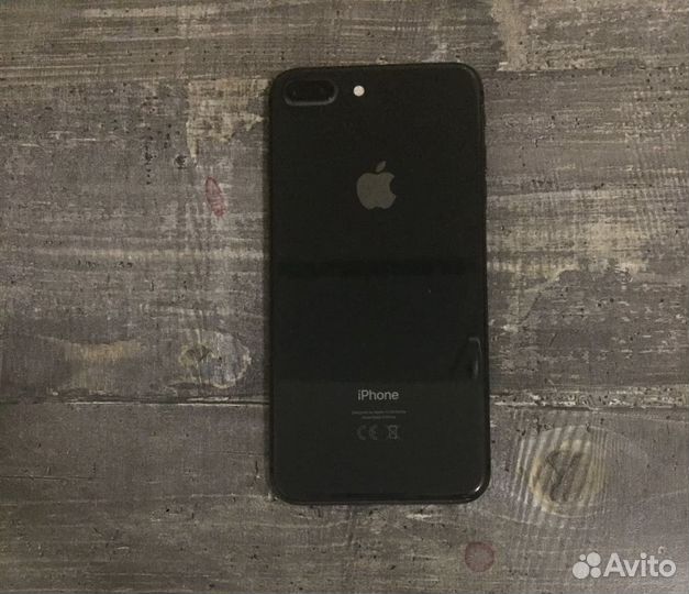 iPhone 8 Plus, 64 ГБ