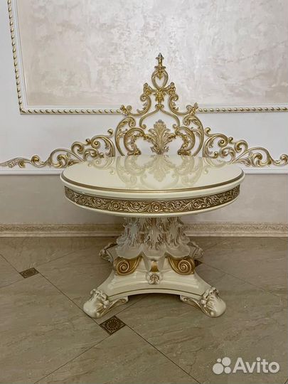 Журнальный столик