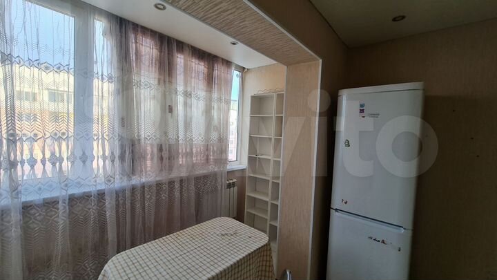 2-к. квартира, 63 м², 8/10 эт.