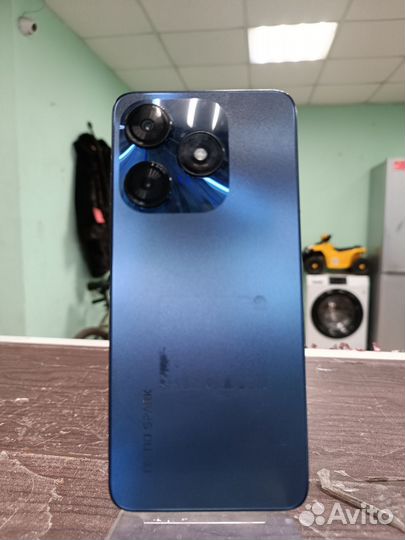 TECNO Spark 10 Pro, 4/128 ГБ