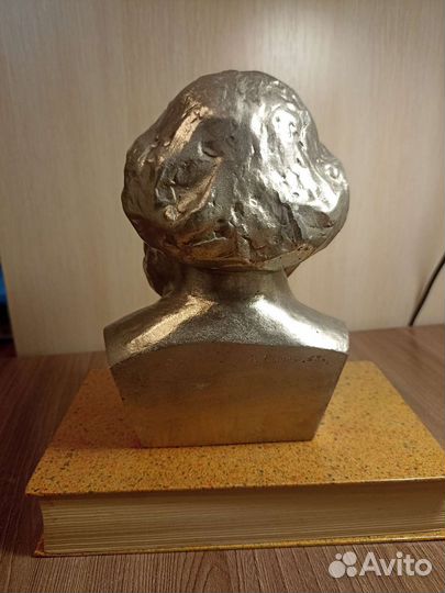 Бюст Карл Маркс