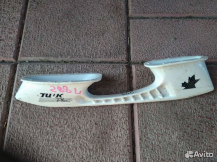 Стаканы для хоккейных коньков