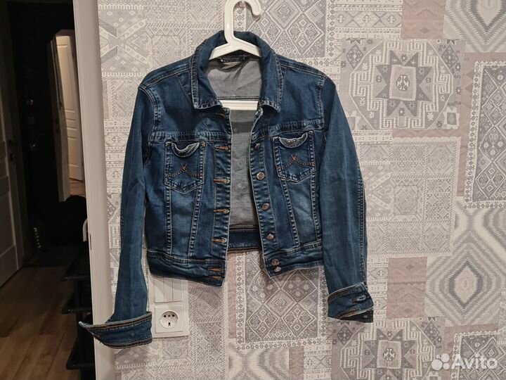 Куртка джинсовая