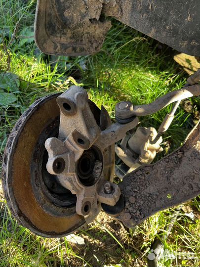 Кулак поворотный передний правый/левый Fiat Albea