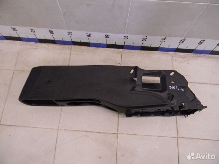 Консоль Astra J 2010