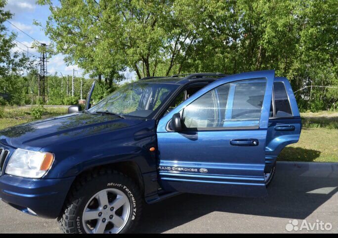 В разборе Jeep Grand Cherokee WJ 2002 год