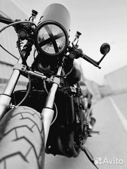Yamaha FZX750