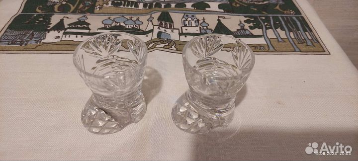 Хрустальные стаканы и стопки