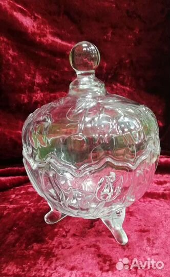 Стеклянная вазочка конфетница 