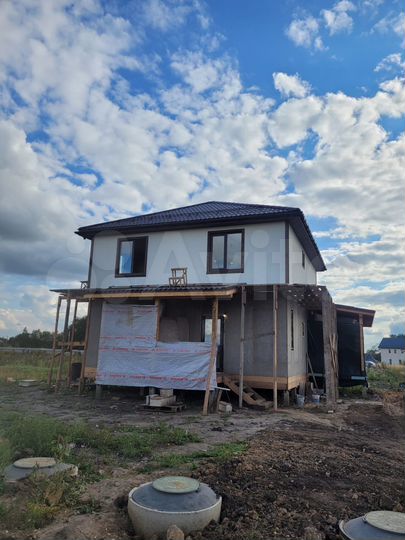 Дом 180 м² на участке 8 сот.