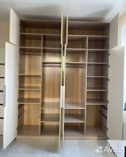 Шкаф распашной угловой