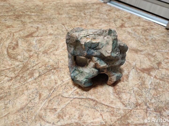 Грот для аквариума