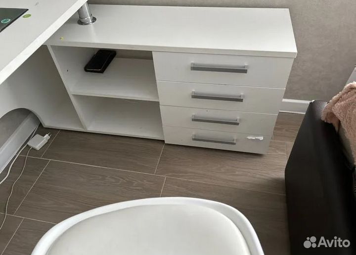 Стол компьютерный Алькор