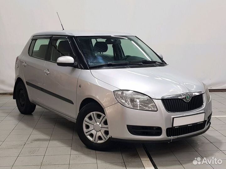 Skoda Fabia 1.6 AT, 2009, 243 247 км