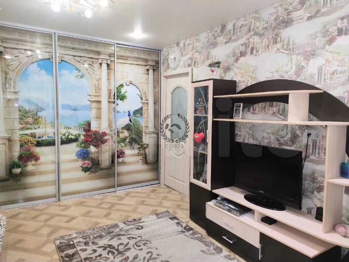 2-к. квартира, 50 м², 1/9 эт.