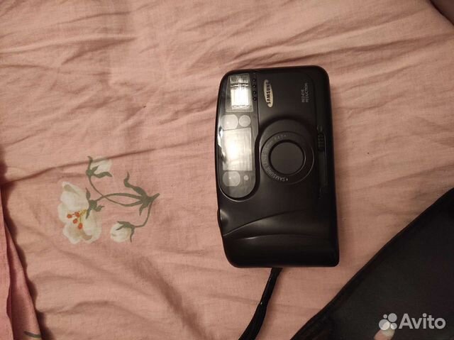 Плёночный фотоаппарат с чехлом