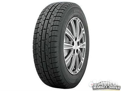 Toyo Observe Garit GIZ 215/60 R16 95Q