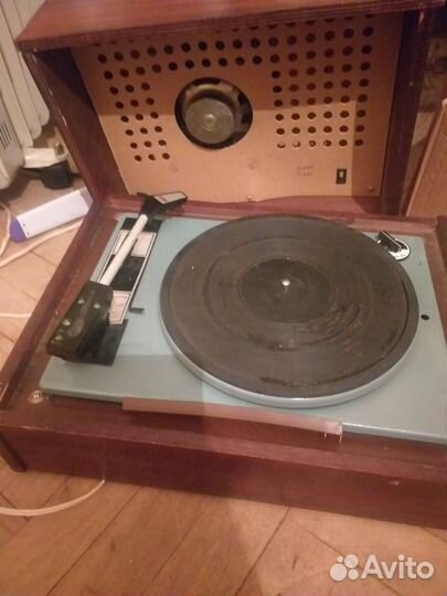 Проигрыватель винила,Электрофон Россия-323 СССР