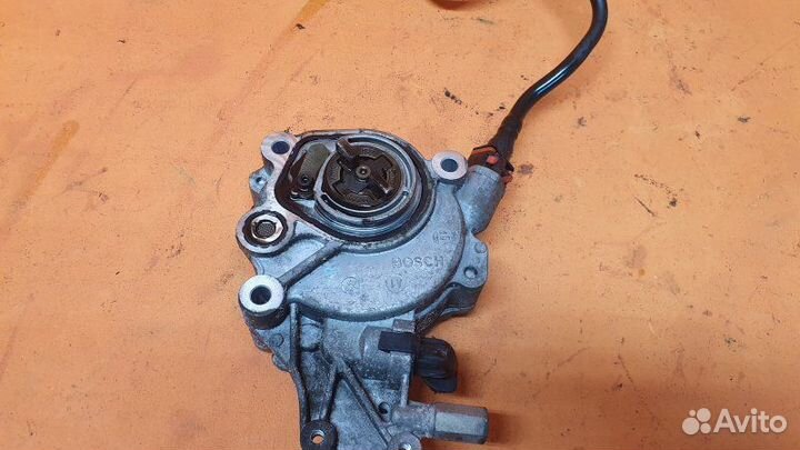 Вакуумный насос Land Rover Freelander LR2 2.2 2007