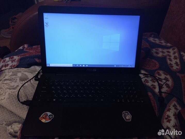 Ноутбук Asus x555y