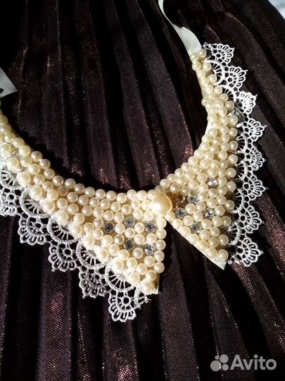 Воротник нарядный, расшитый бусинками