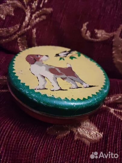 Жестяная кондитерская банка ссср.Собака,сорока