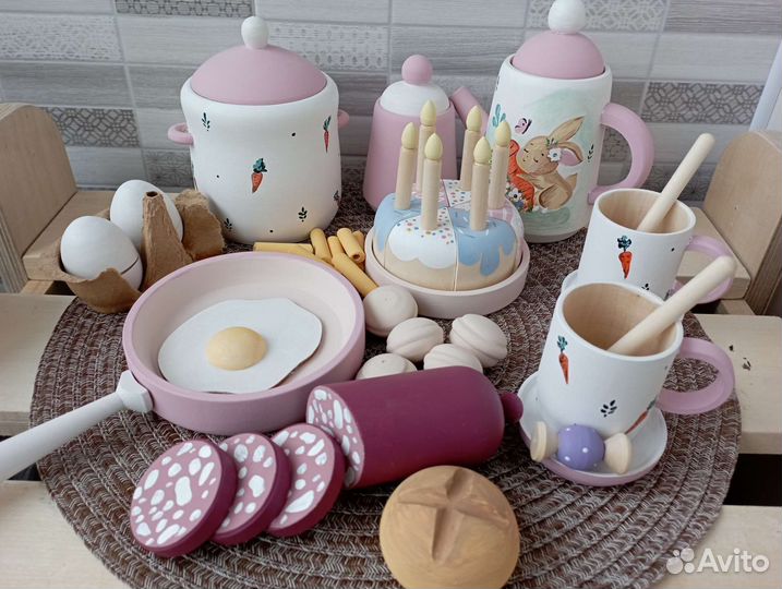 Набор детской посуды дерево