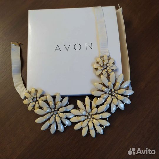 Колье ожерелье