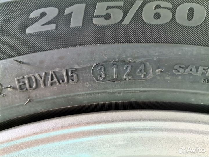 Kumho Solus HS63 215/60 R17 96H