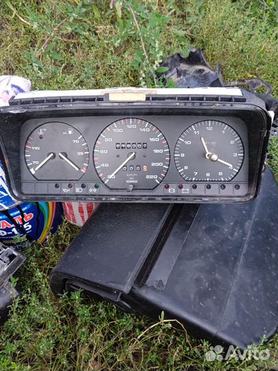 Запчасти на volkswagen passat b3