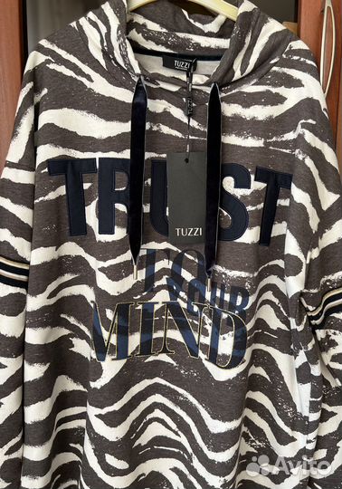 Свишот женский tuzzi