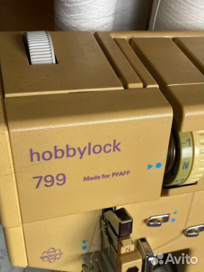 Оверлок Pfaff 799