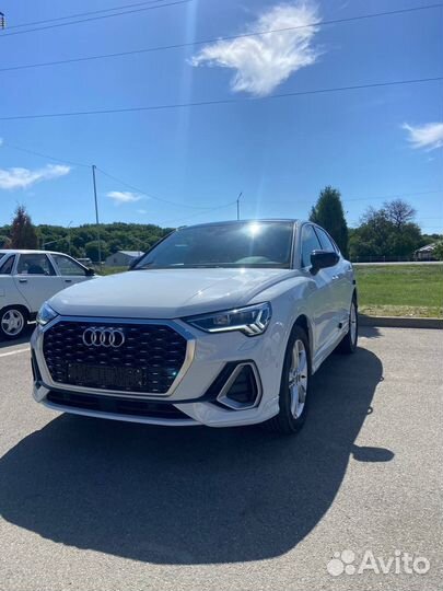 Audi Q3 2.0 AMT, 2022, 21 623 км