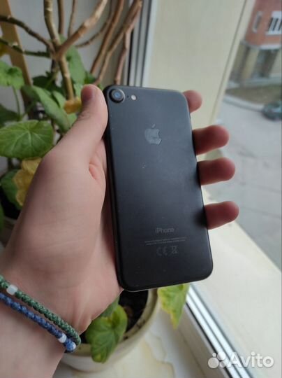 iPhone 7, 32 ГБ