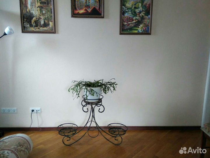 Подставка для цветов