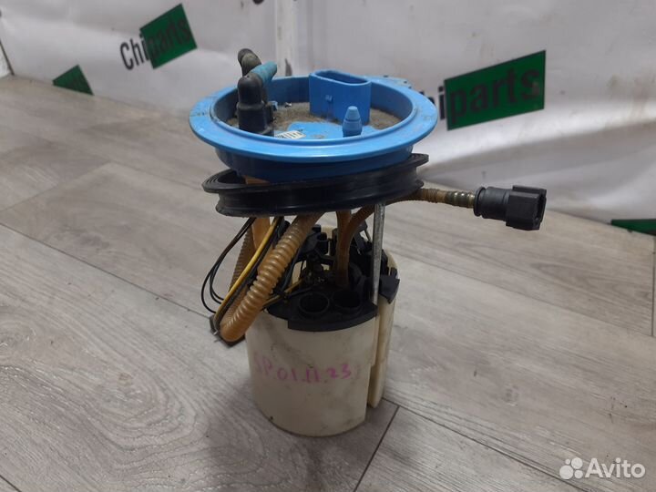 Топливный насос в сборе для 1.8 Skoda Superb II