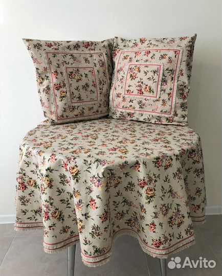 Скатерть круглая 152см и 2 шт. наволочки -№10 комп