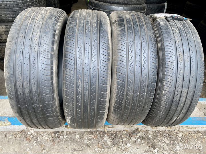Dunlop Grandtrek ST30 225/65 R17 102H