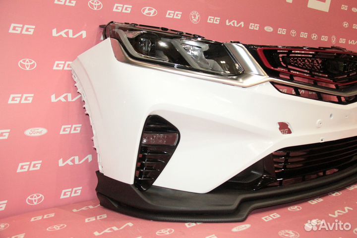 Передний бампер Белый Geely Coolray 2019 - 2023