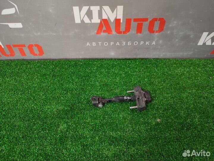 Ограничитель двери задний левый Ford Focus 3 седан