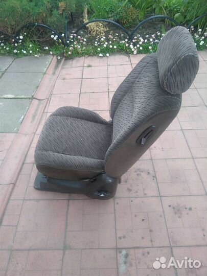 Сидение поворотное хайс 106