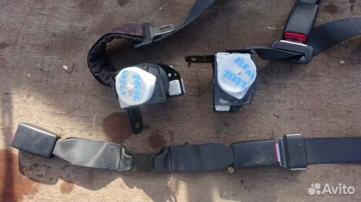 Ремень безопасности задний Toyota Allex NZE124