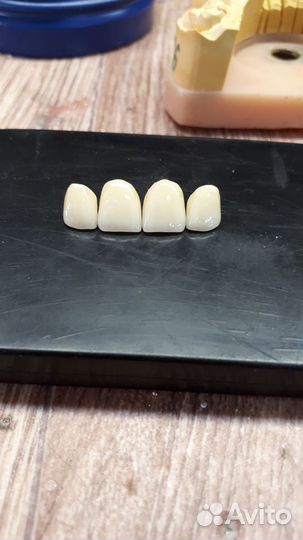 Зубной техник