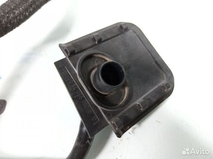 Вакуумная трубка Mercedes W204/W207 из Японии