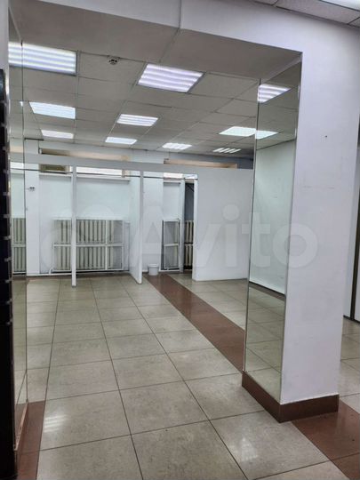Торговая площадь, 55 м²