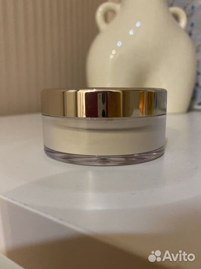 Матирующая рассыпчатая пудра Clarins